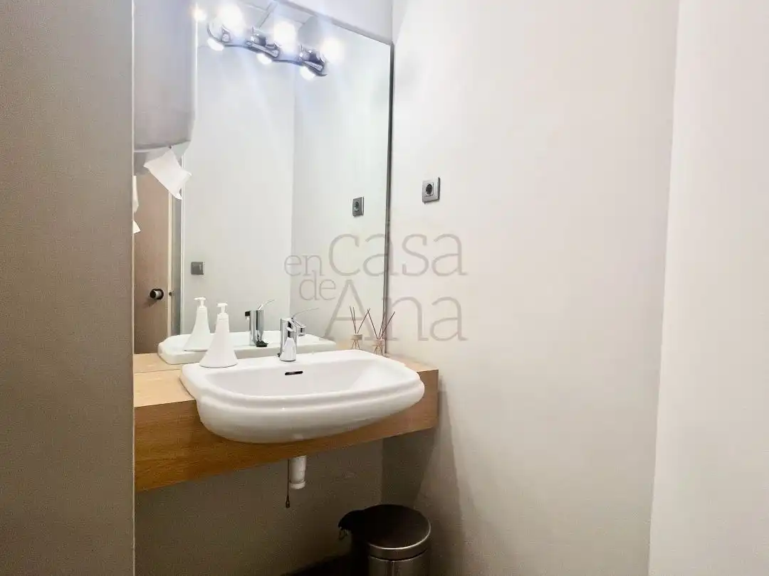 Bureau avec ascenseur à louer à Avda. Madariaga, imagen 7