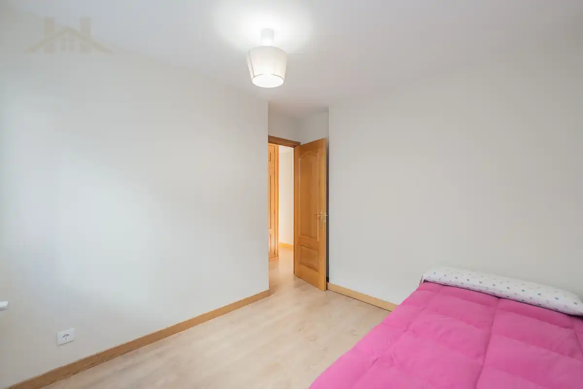 Bedroom of Flat for sale in Móstoles  with Air Conditioner and Heating