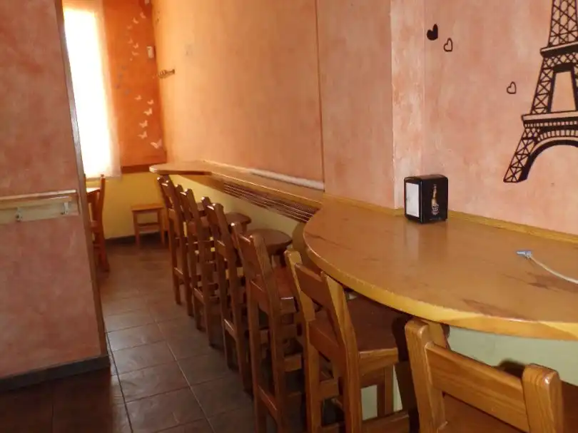 Local comercial en venda a AV. MAYORGA 4, imagen 5
