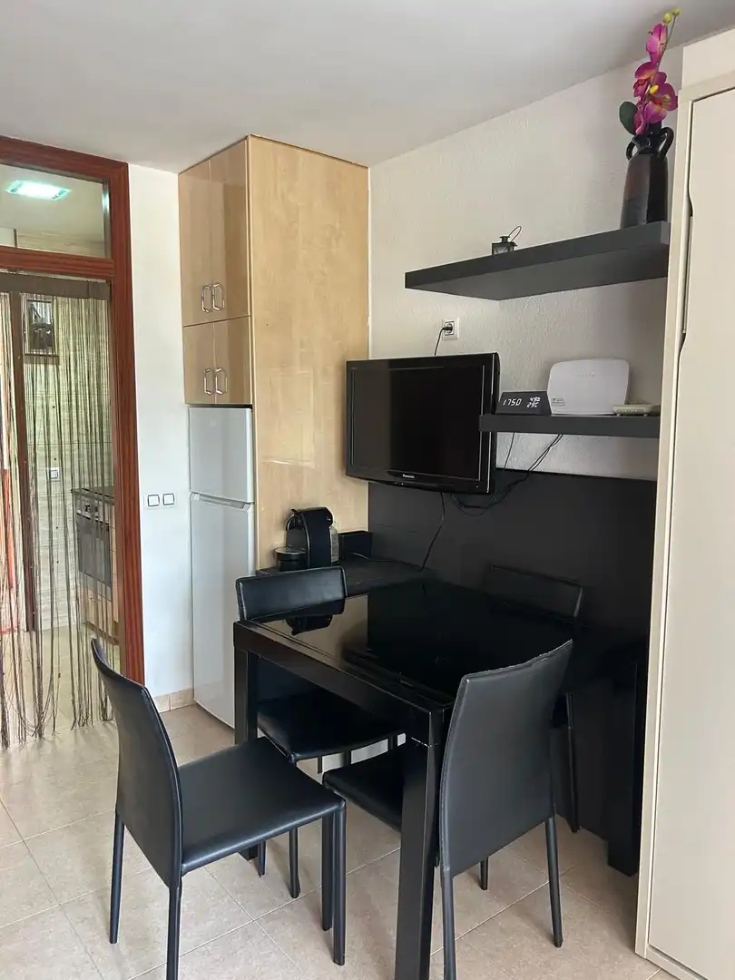 Sala d'estar de Apartament en venda en Pals amb Aire condicionat, Moblat i Piscina comunitària