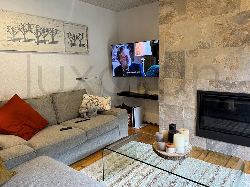 Living room of Apartment for sale in Naut Aran