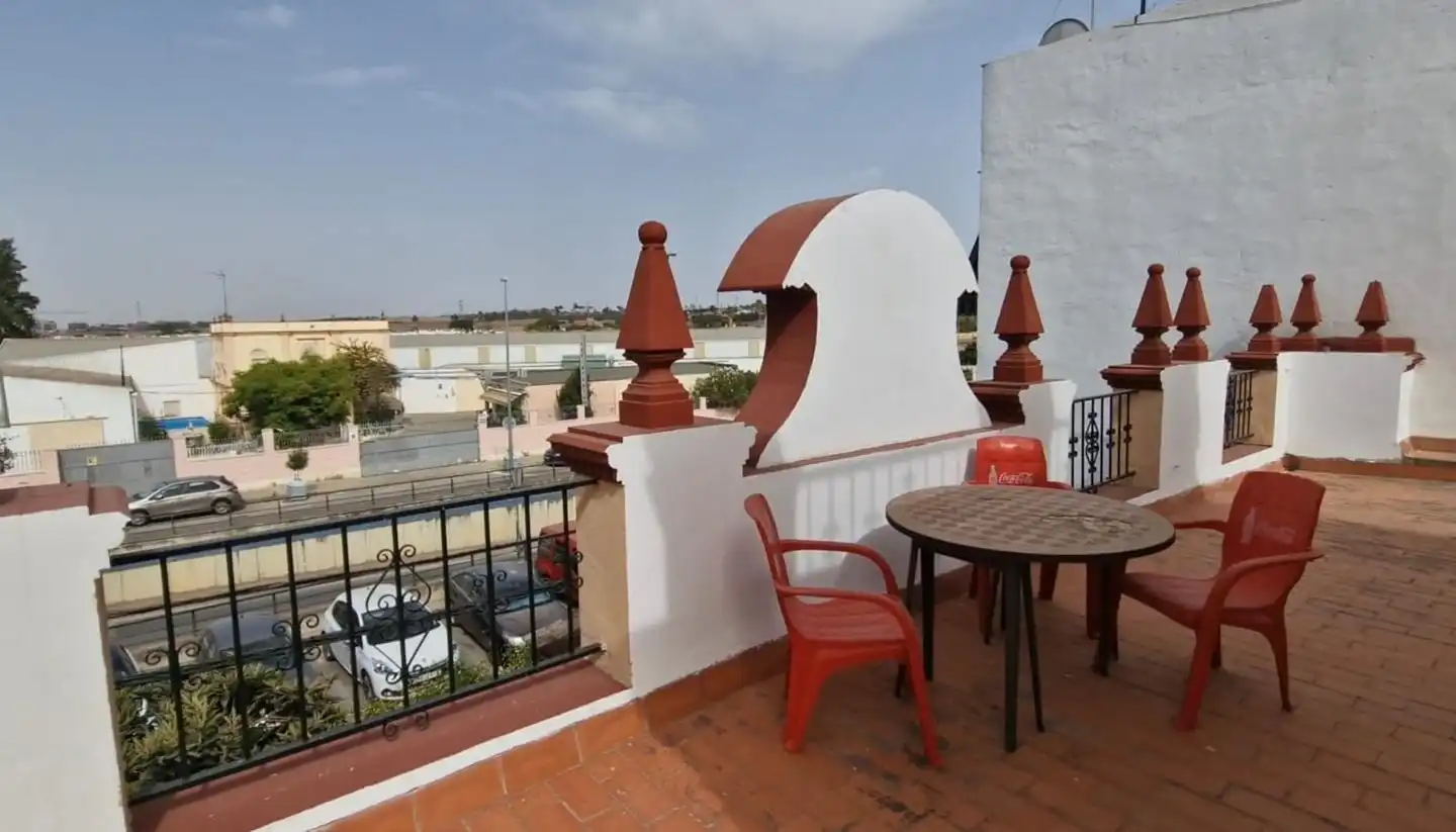 Room in Avenida de Jerez, Bellavista