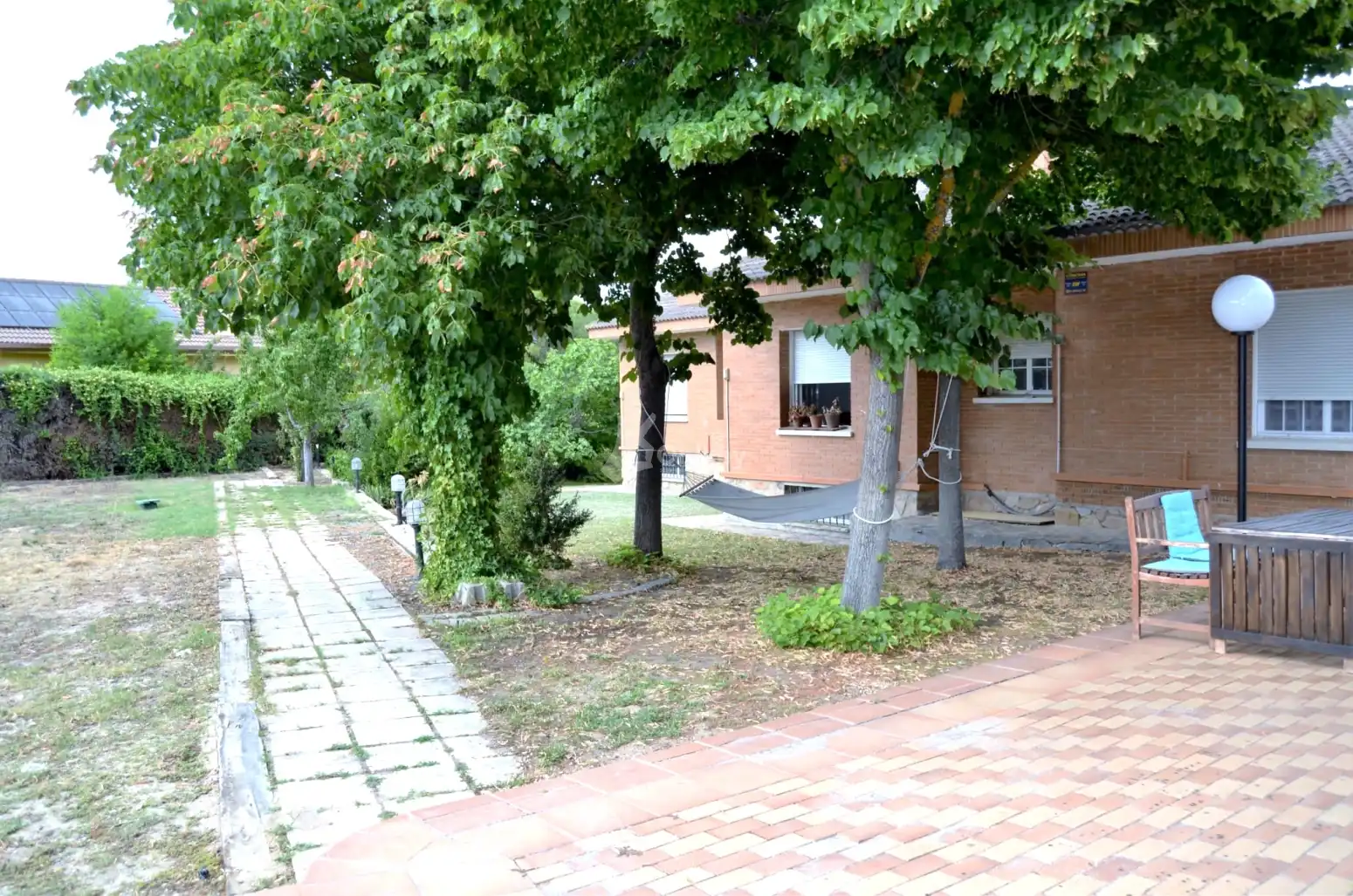 Exterior view of Houses for sale in Villaviciosa de Odón  with Heating, Private garden and Swimming Pool