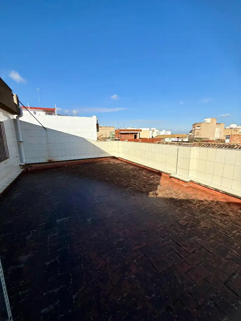 Terraza de Casa adosada en venta en Picassent con Calefacción, Terraza y Amueblado