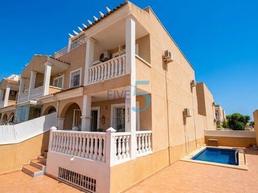 Casa con balcone in vendita a Ciudad Quesada