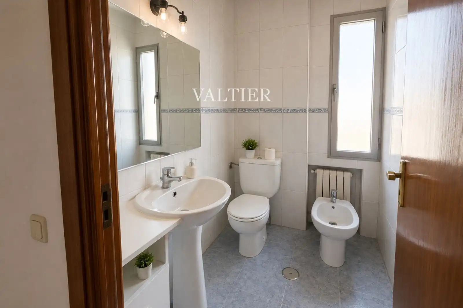 Baño de Piso en venta en Madrid con Aire acondicionado y Amueblado