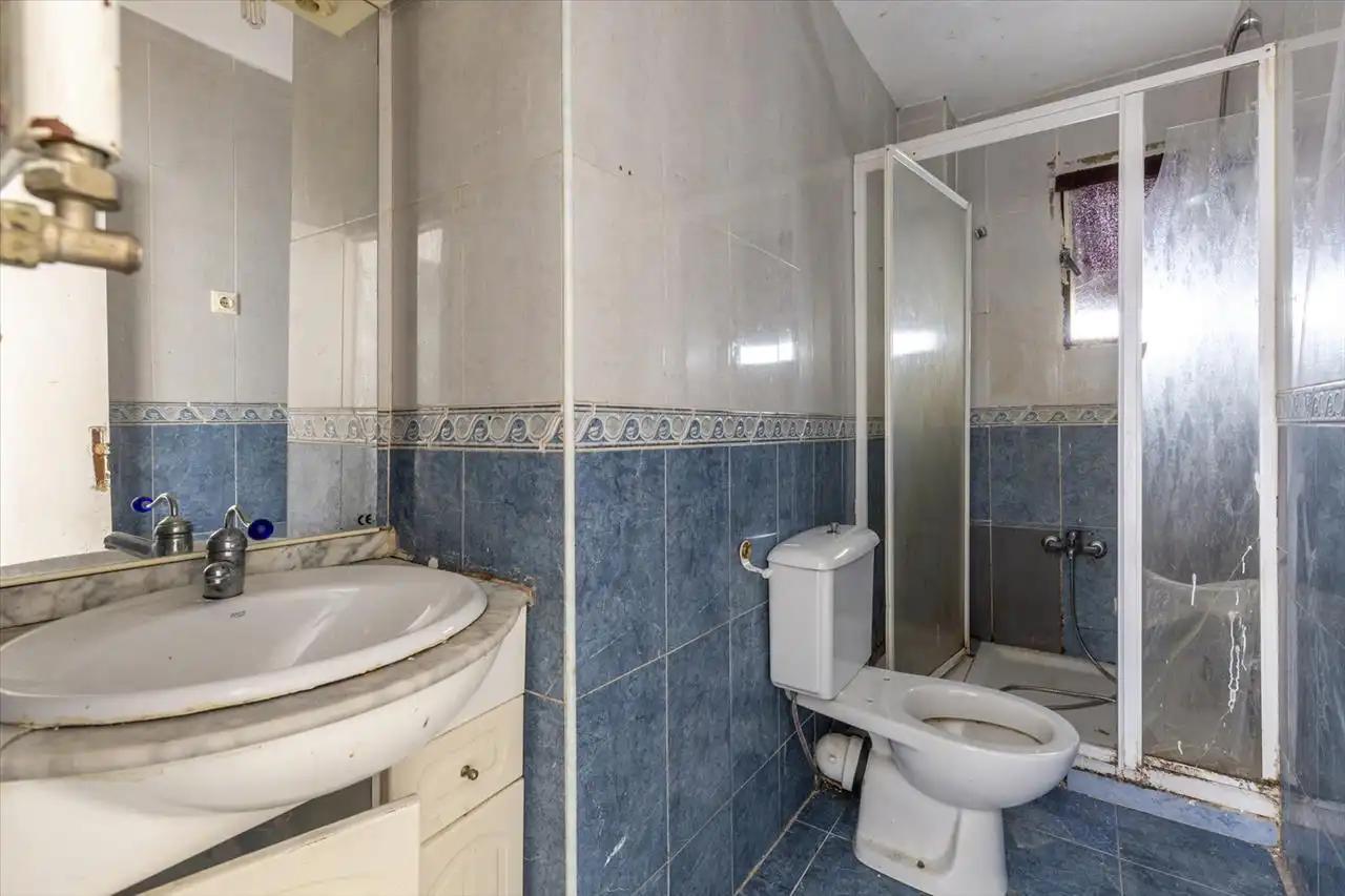 Bathroom of Flat for sale in Madrid  with Terrace