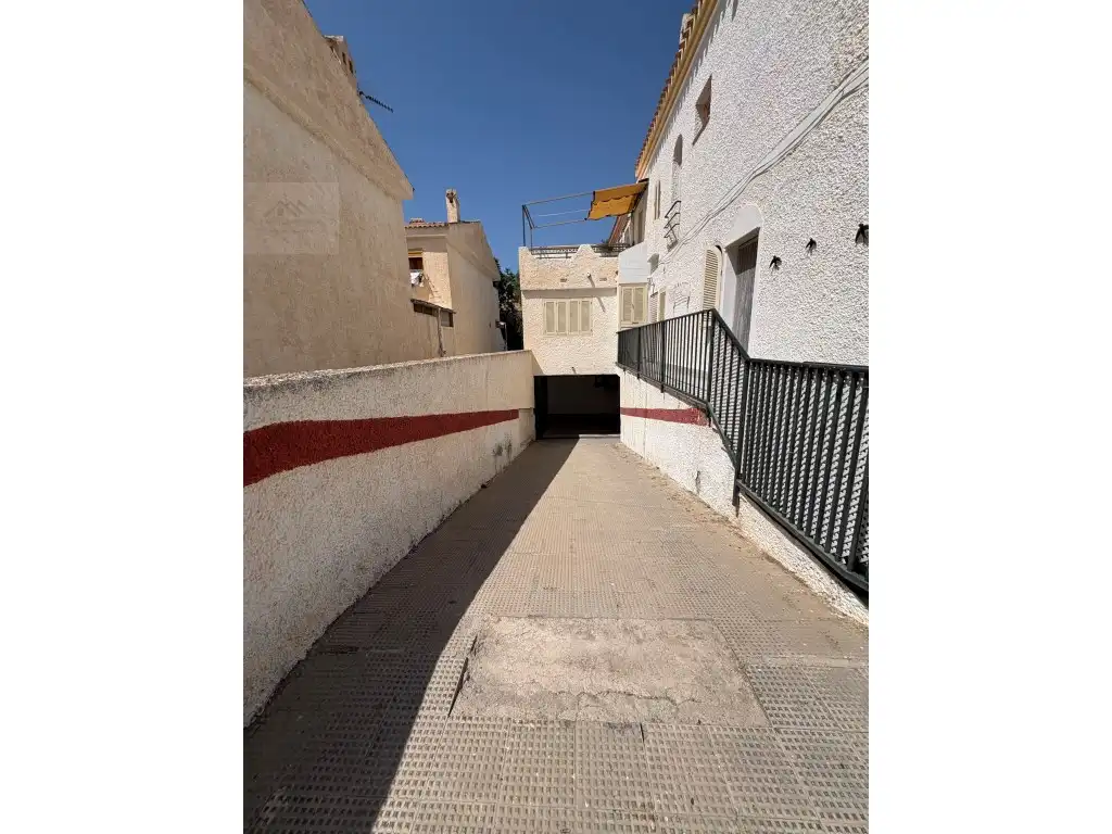Vista exterior de Dúplex en venta en Mazarrón con Balcón