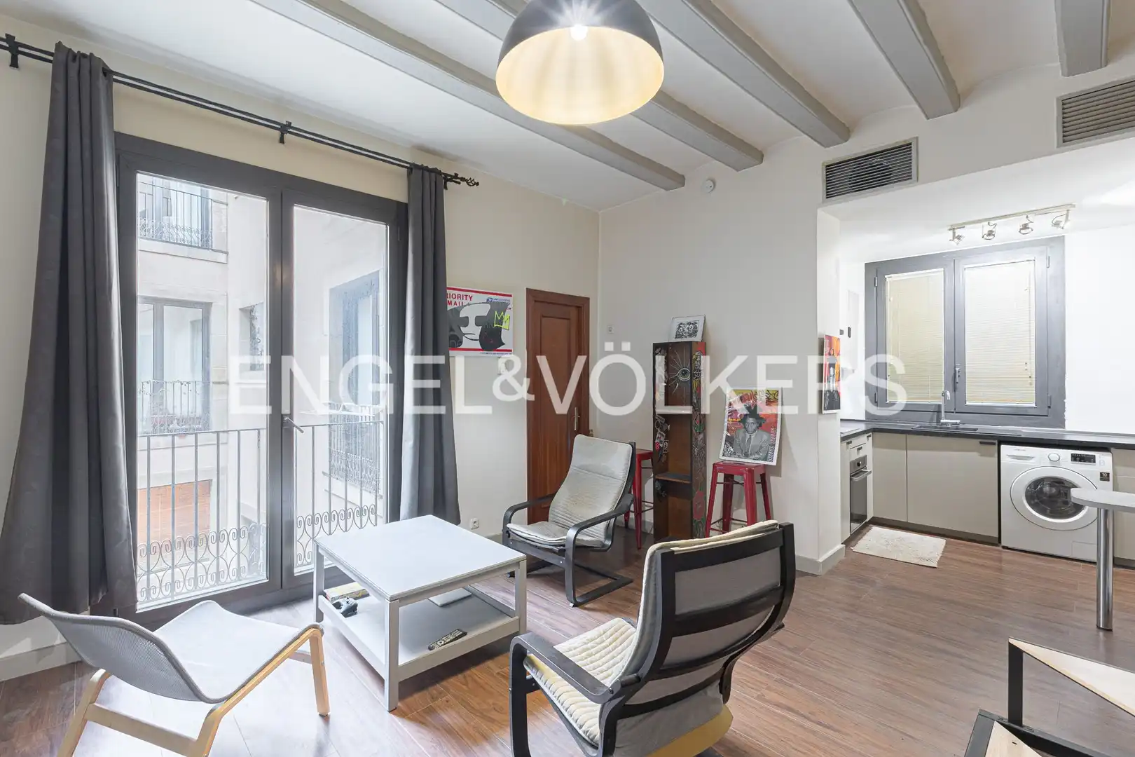 Vista exterior de Piso en venta en Barcelona con Aire acondicionado, Calefacción y Balcón