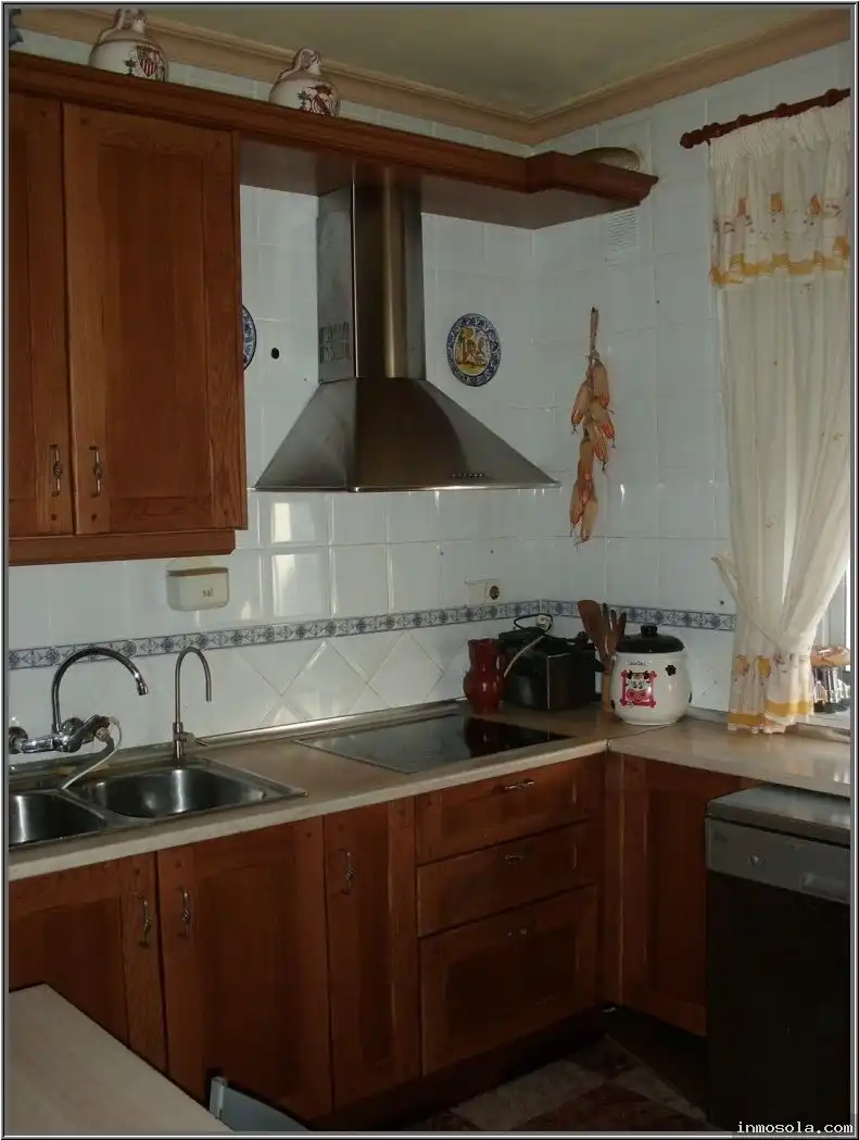 Cuina de Pis en venda en Sabiote amb Terrassa, Traster i Balcó