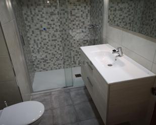 Bathroom of Flat to rent in Vigo 