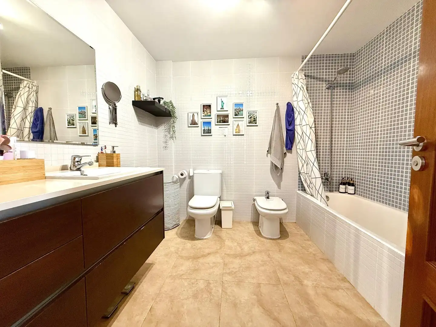 Bathroom of Detached homes for sale in Selva  with Air Conditioner, Private garden and Terrace