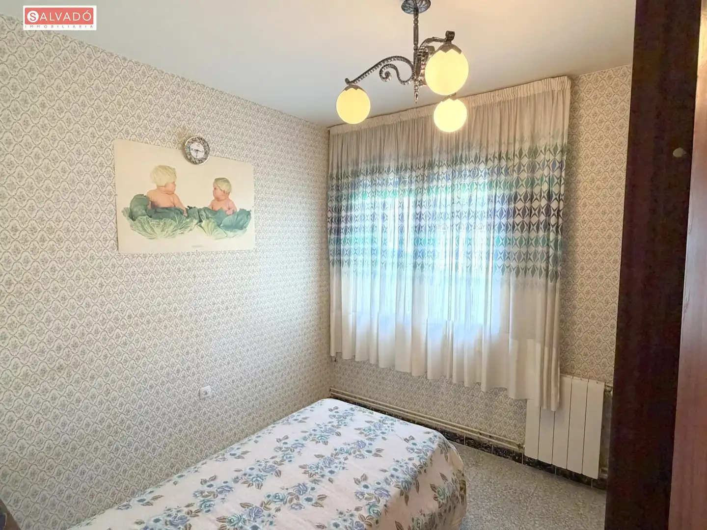 Schlafzimmer von Erdgeschoss zum Verkauf in Calafell mit Klimaanlage, Heizung und Privatgarten