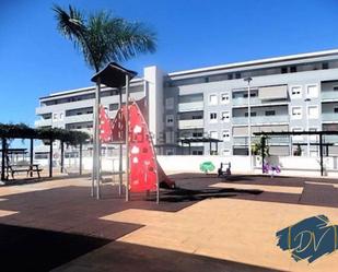 Vista exterior de Pis de lloguer en San Cristóbal de la Laguna amb Terrassa, Piscina i Moblat