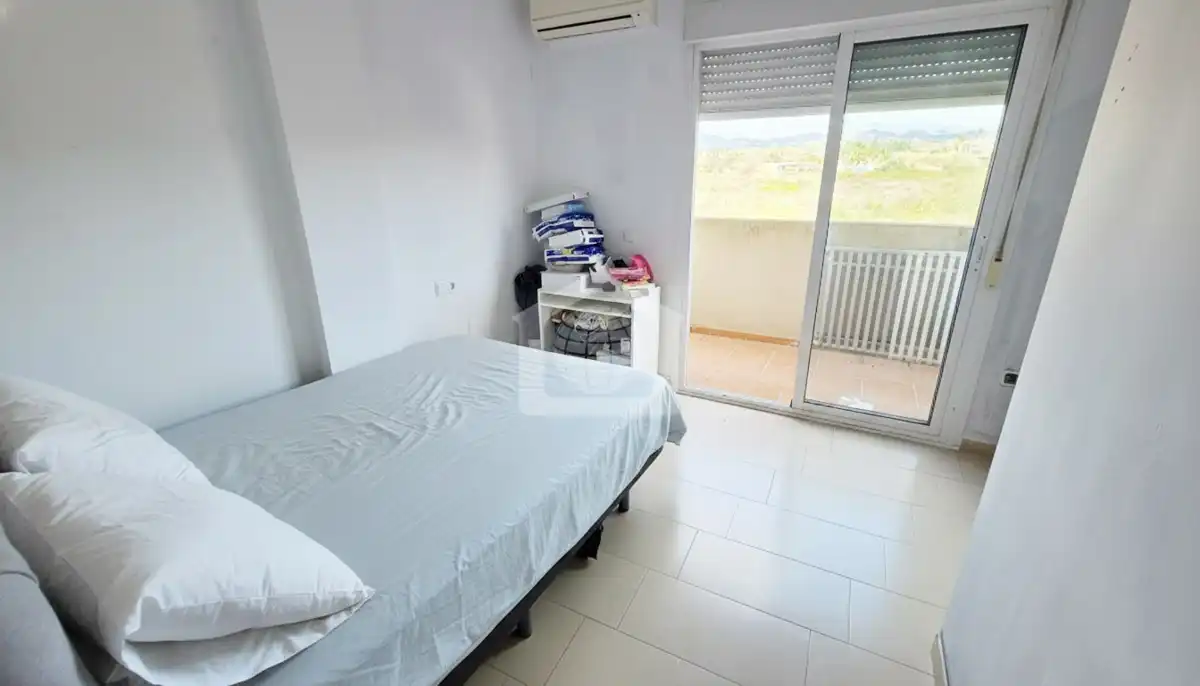 Dormitori de Casa adosada en venda en Alhaurín de la Torre amb Aire condicionat, Terrassa i Balcó