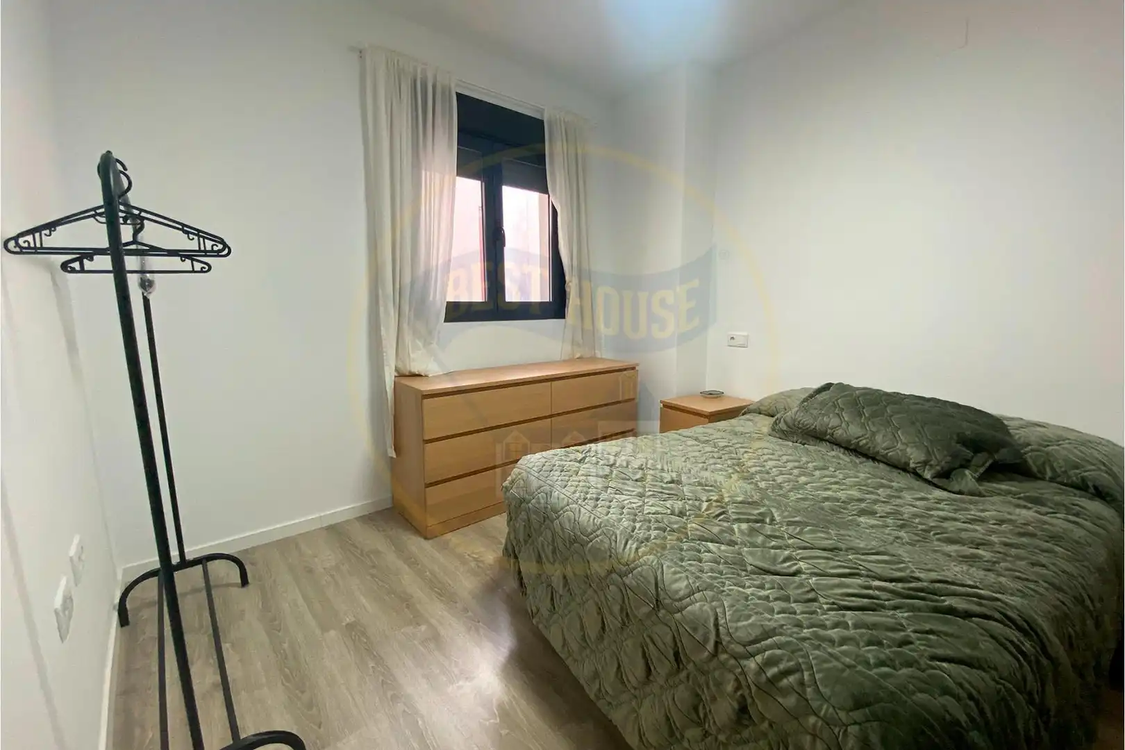 Flat for sale in Calle JOSE COBO, Centro