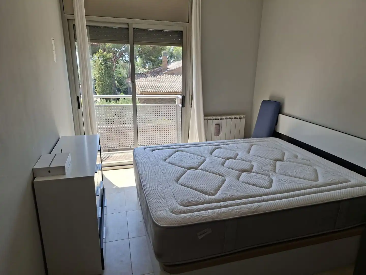 Dormitori de Casa adosada en venda en El Vendrell amb Jardí privat, Piscina i Piscina comunitària