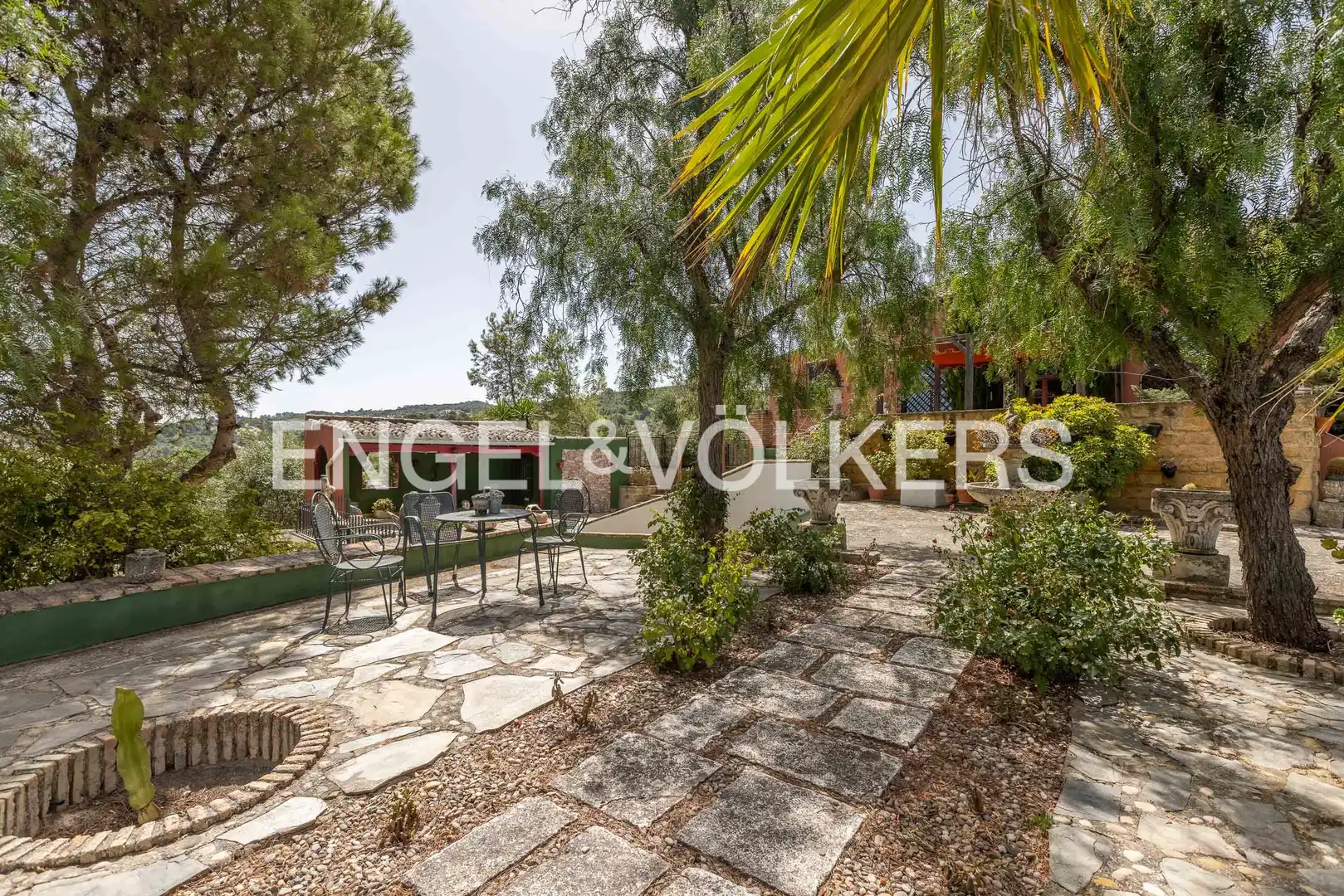 Vista exterior de Casa o xalet en venda en Osuna amb Calefacció, Jardí privat i Piscina