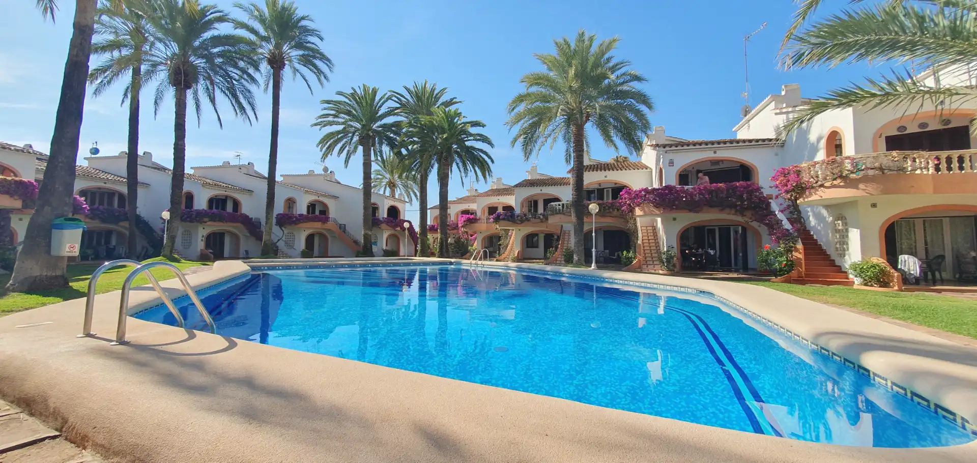 Swimming pool of Apartments for rent in Dénia  with Air Conditioner, Heating and Terrace