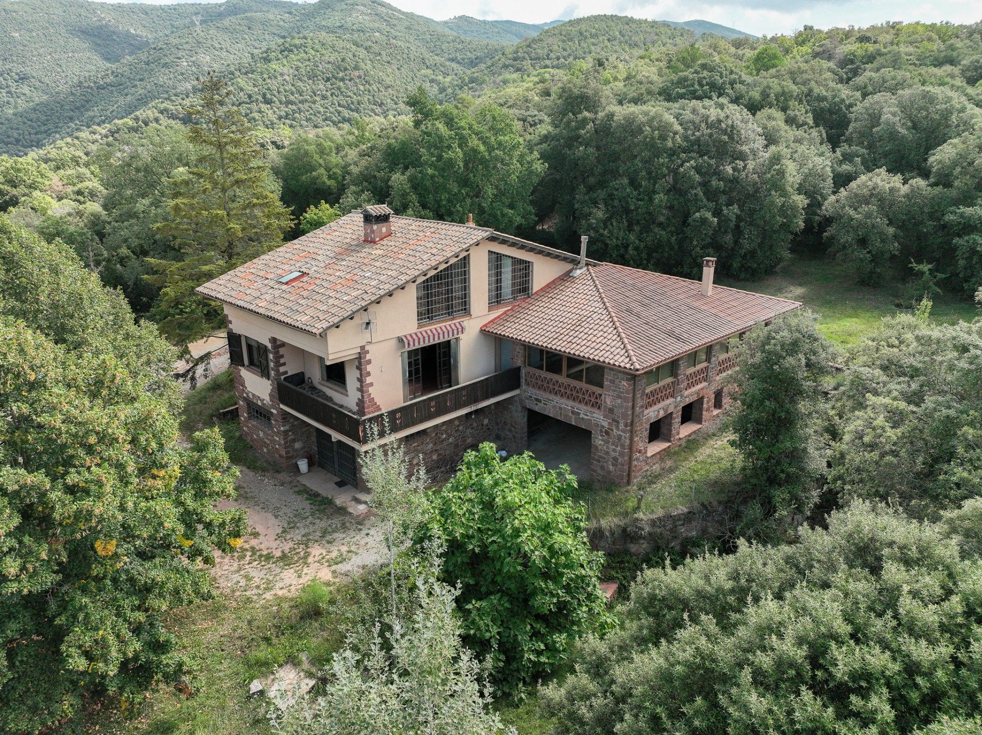 Vista exterior de Casa o xalet en venda en El Brull amb Calefacció, Terrassa i Traster