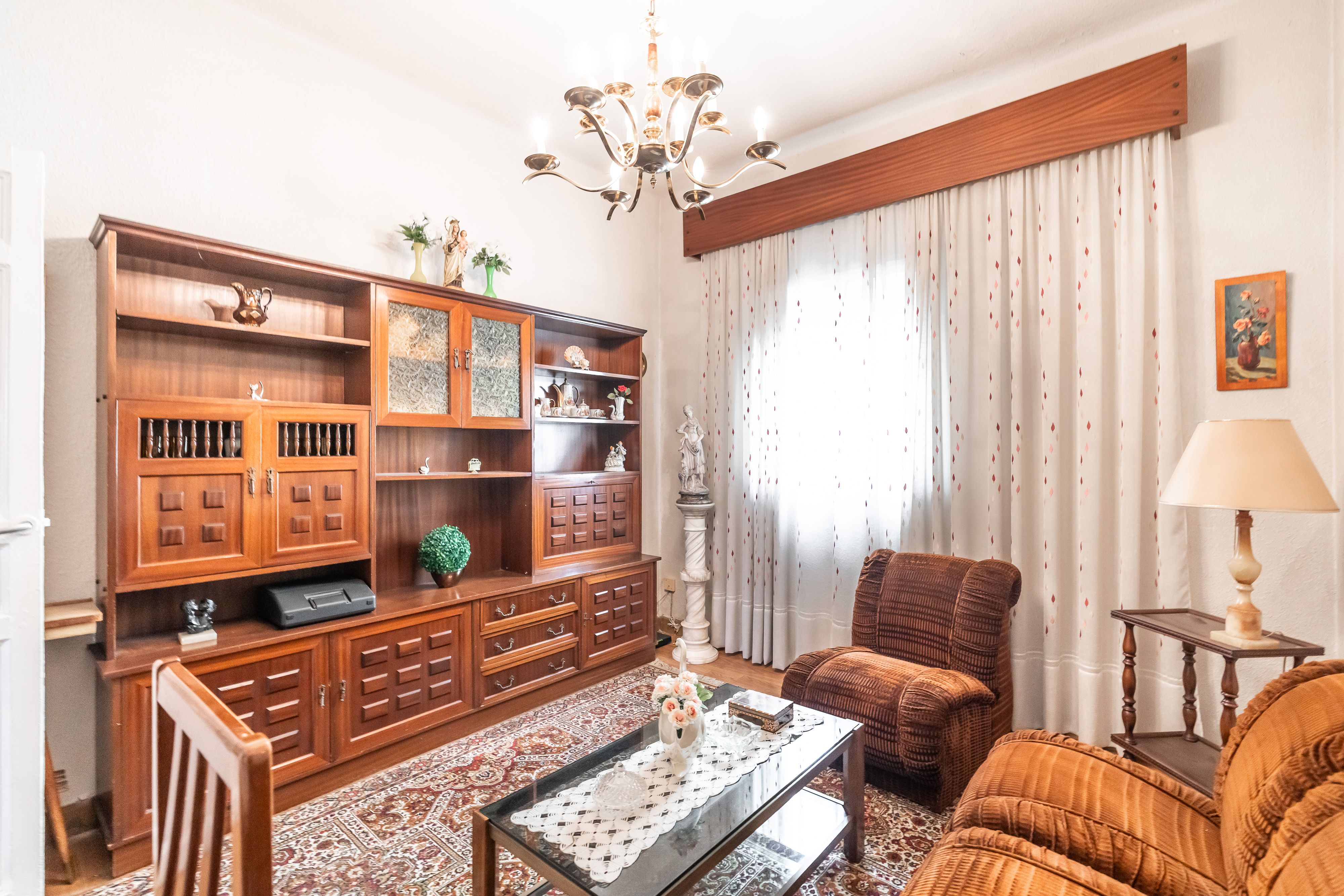 Living room of Flat for sale in  Madrid Capital