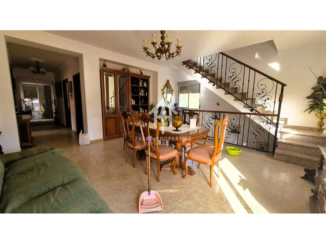 Menjador de Casa o xalet en venda en Algarinejo amb Jardí privat, Terrassa i Moblat