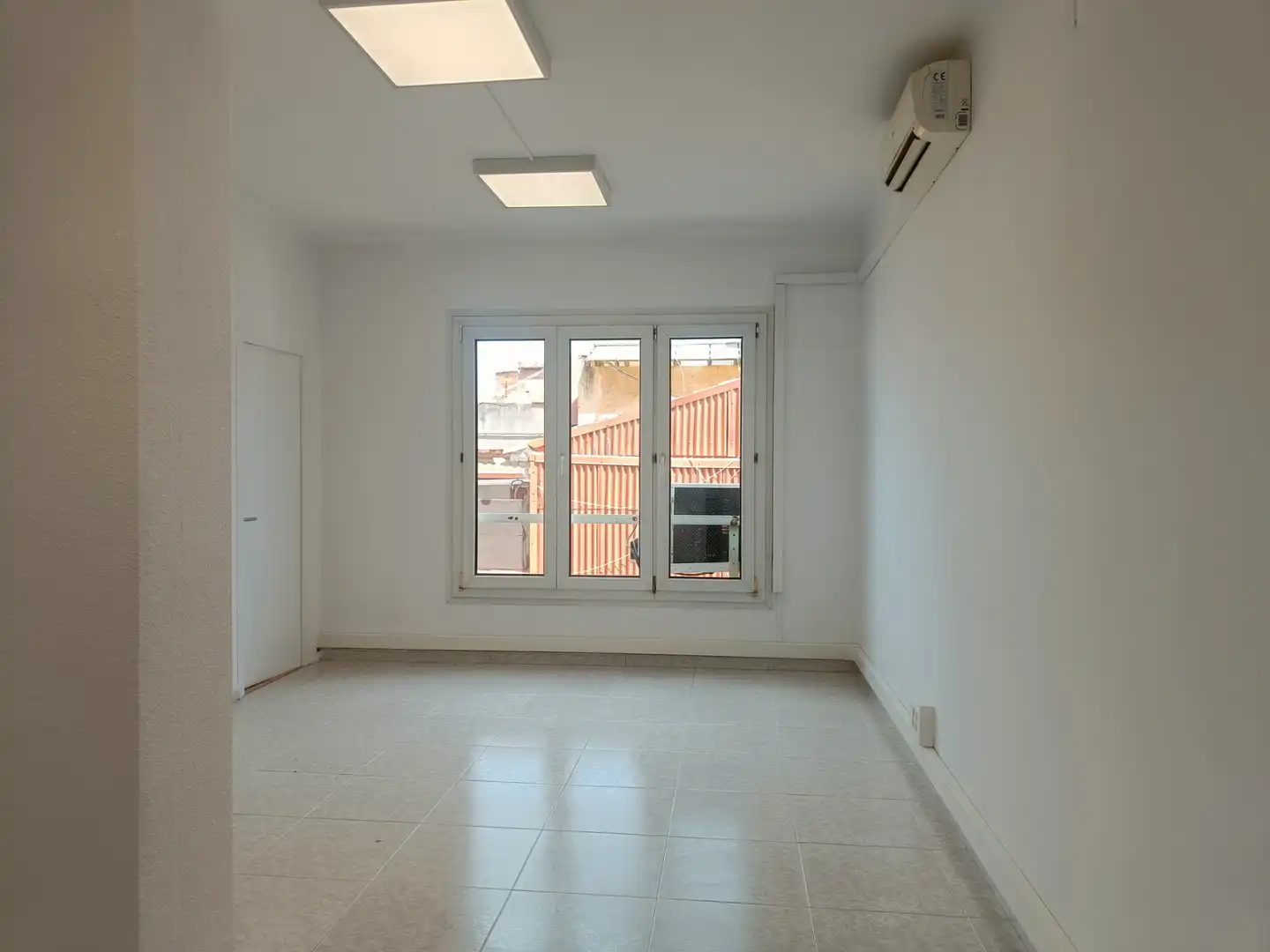 Oficina de alquiler en Molins de Rei con Aire acondicionado y Calefacción
