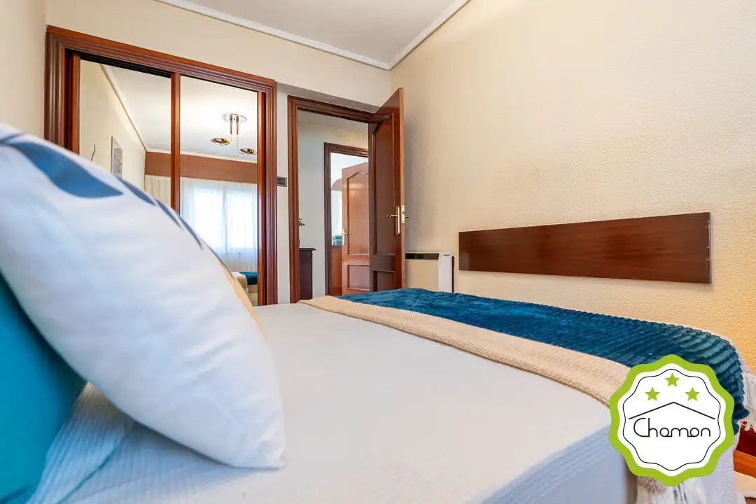 Habitación de Piso en venta en Bilbao  con Calefacción, Jardín privado y Amueblado