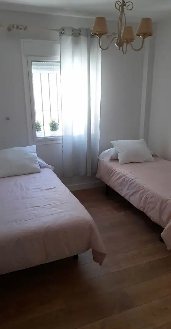 Schlafzimmer von Wohnung zur Miete in Vistahermosa - Fuentebravía