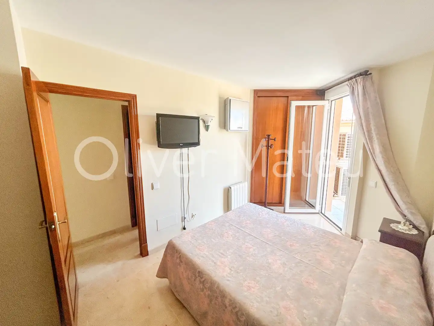 Schlafzimmer von Einfamilien-Reihenhaus zum Verkauf in  Palma de Mallorca mit Klimaanlage, Heizung und Terrasse