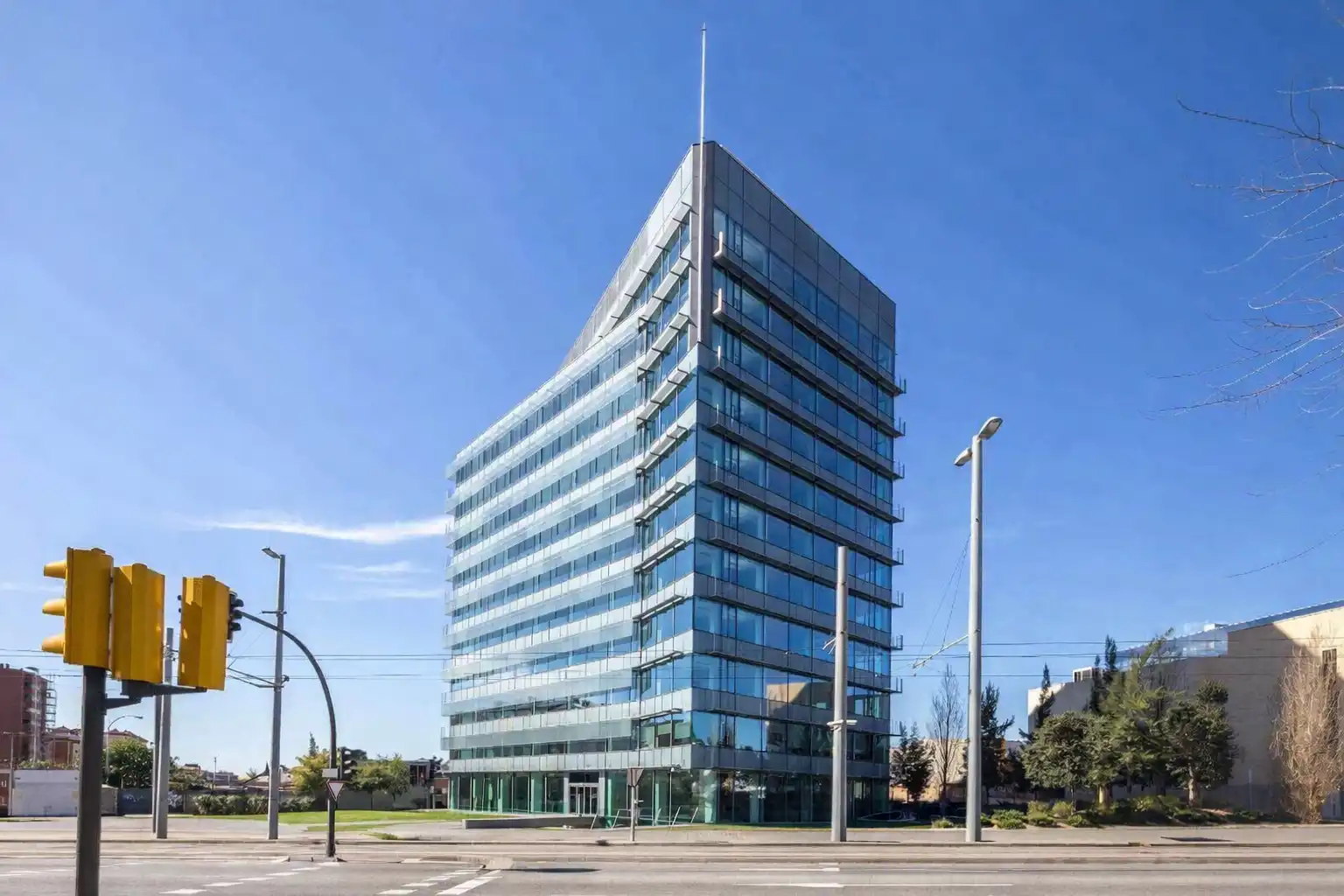 Vista exterior de Oficina de alquiler en Cornellà de Llobregat con Aire acondicionado, Calefacción y Terraza
