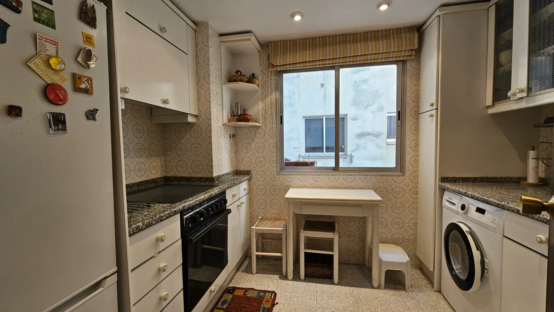 Kitchen of Flat for sale in Zaragoza  with Heating