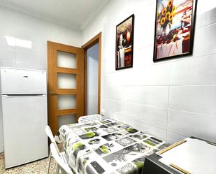 Kitchen of Flat to share in  Valencia Capital  with Air Conditioner, Furnished and Oven