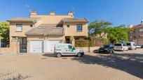 Exterior view of Single-family semi-detached for sale in Egüés  with Terrace