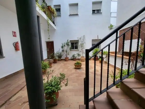 Piso en venta en C/ Alberto Lista, Feria
