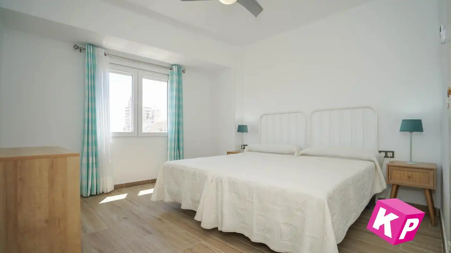 Habitación de Piso en venta en Santa Pola con Aire acondicionado, Terraza y Amueblado