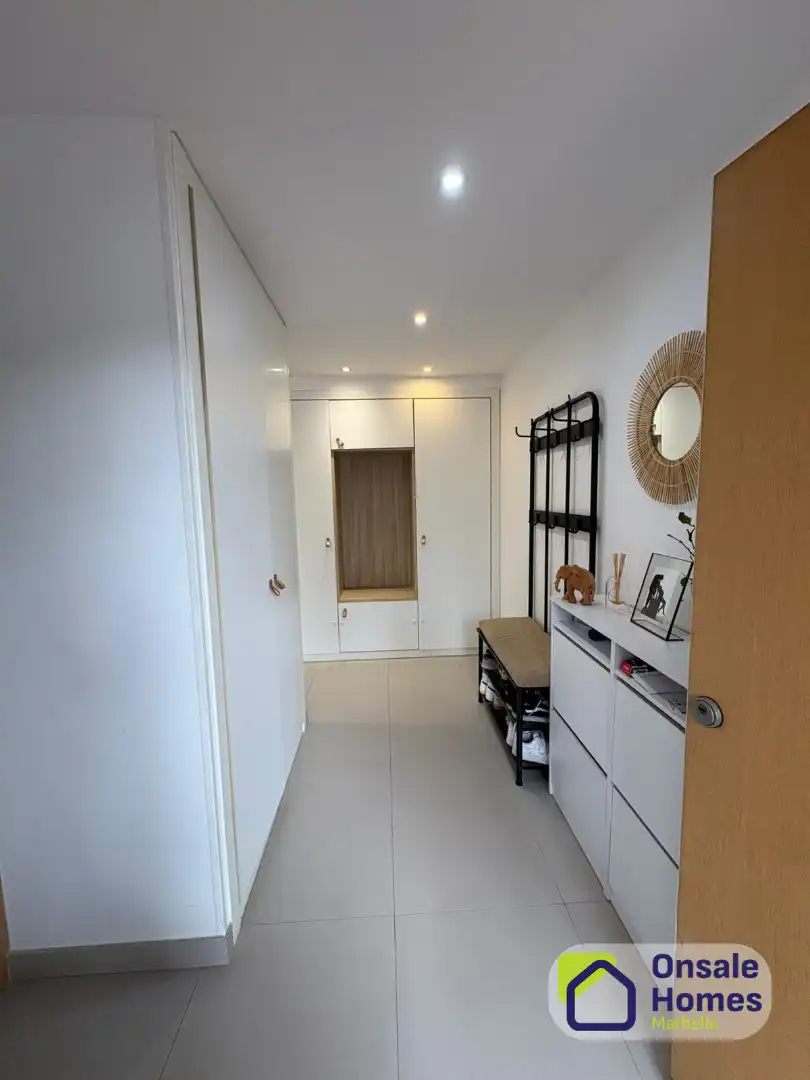 Flat for sale in Marbella  with Air Conditioner, Terrace and Furnished