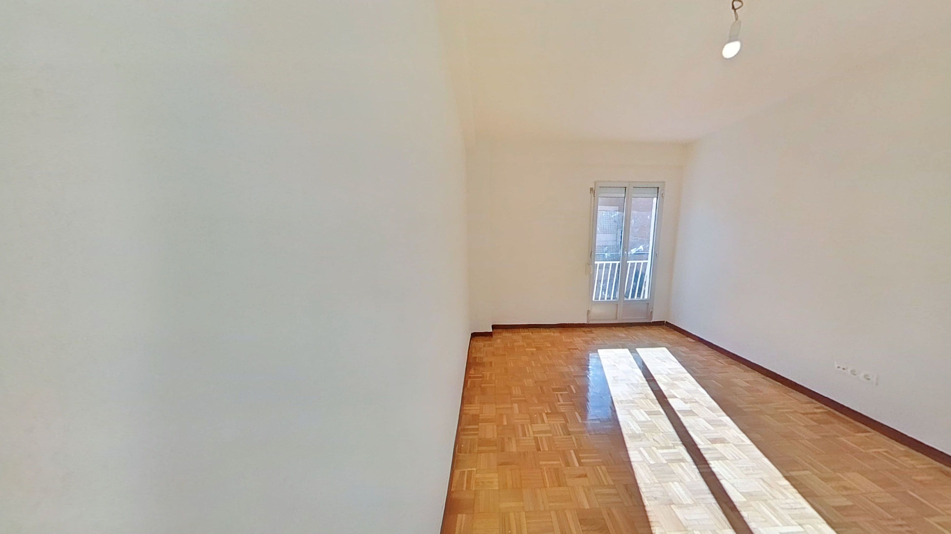 Bedroom of Flat to rent in  Madrid Capital  with Parquet flooring, Oven and Pets allowed
