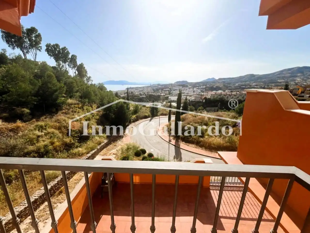 Außenansicht von Wohnung zum Verkauf in Rincón de la Victoria mit Klimaanlage, Terrasse und Abstellraum