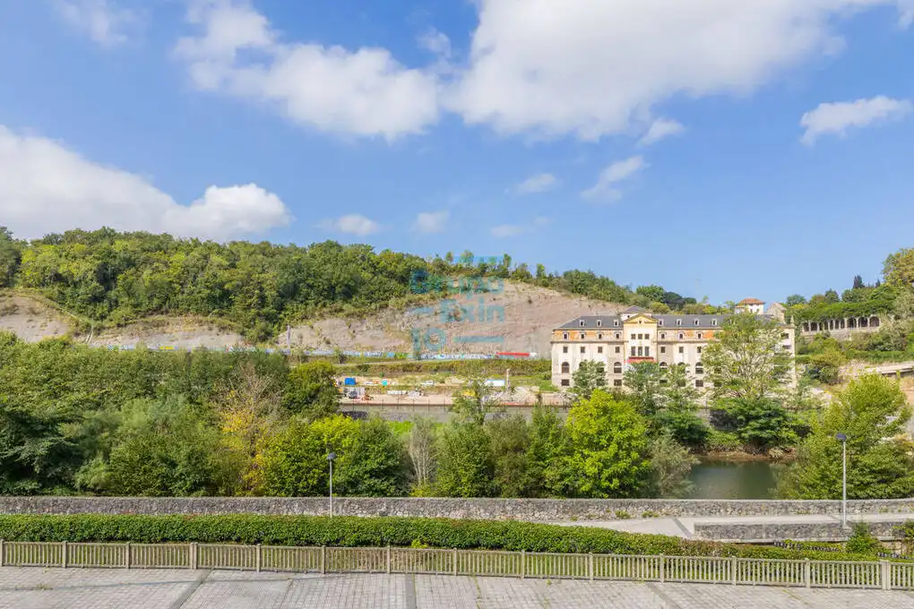 Vista exterior de Piso en venta en Donostia - San Sebastián  con Calefacción, Terraza y Trastero