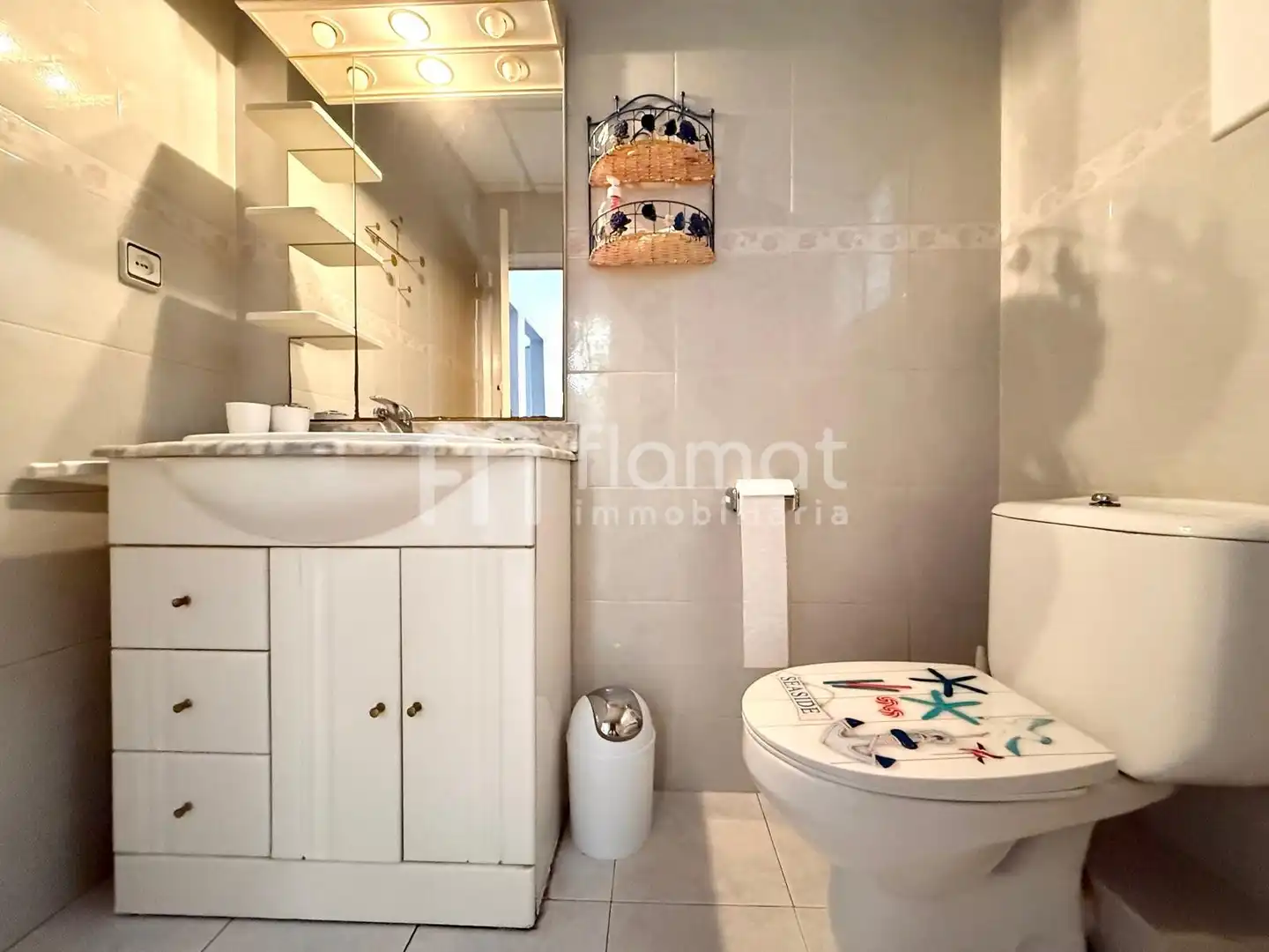 Bathroom of Flat for sale in Blanes  with Terrace