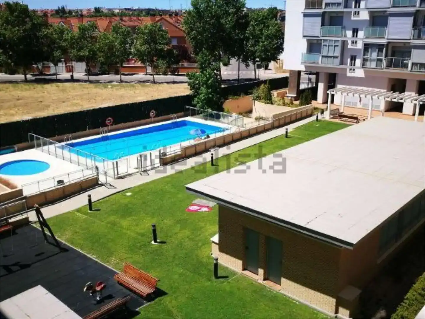 Piscina de Pis de lloguer en Leganés amb Aire condicionat, Traster i Piscina