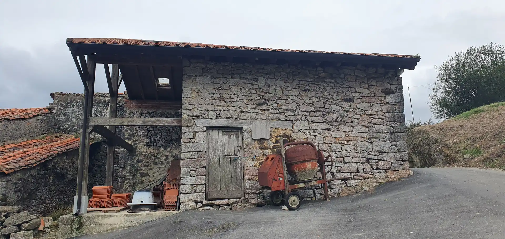 Vista exterior de Piso en venta en Peñamellera Baja con Terraza