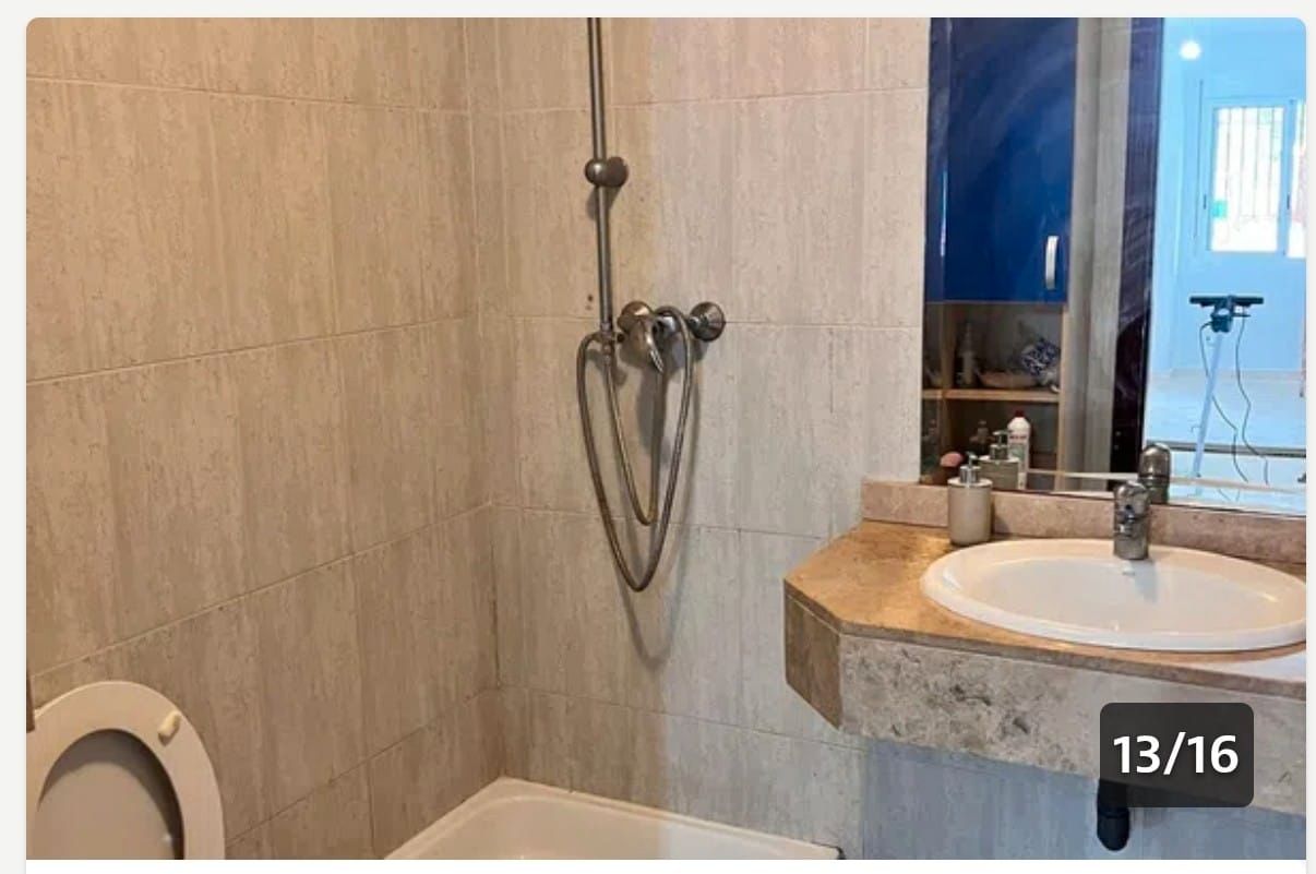 Bathroom of Flat for sale in Fuengirola  with Terrace