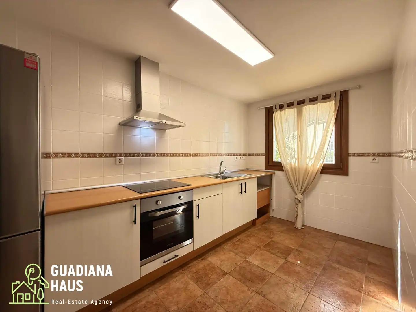 Casa a schiera con piscina in vendita a MIGUEL DE UNAMUNO 20, imagen 7
