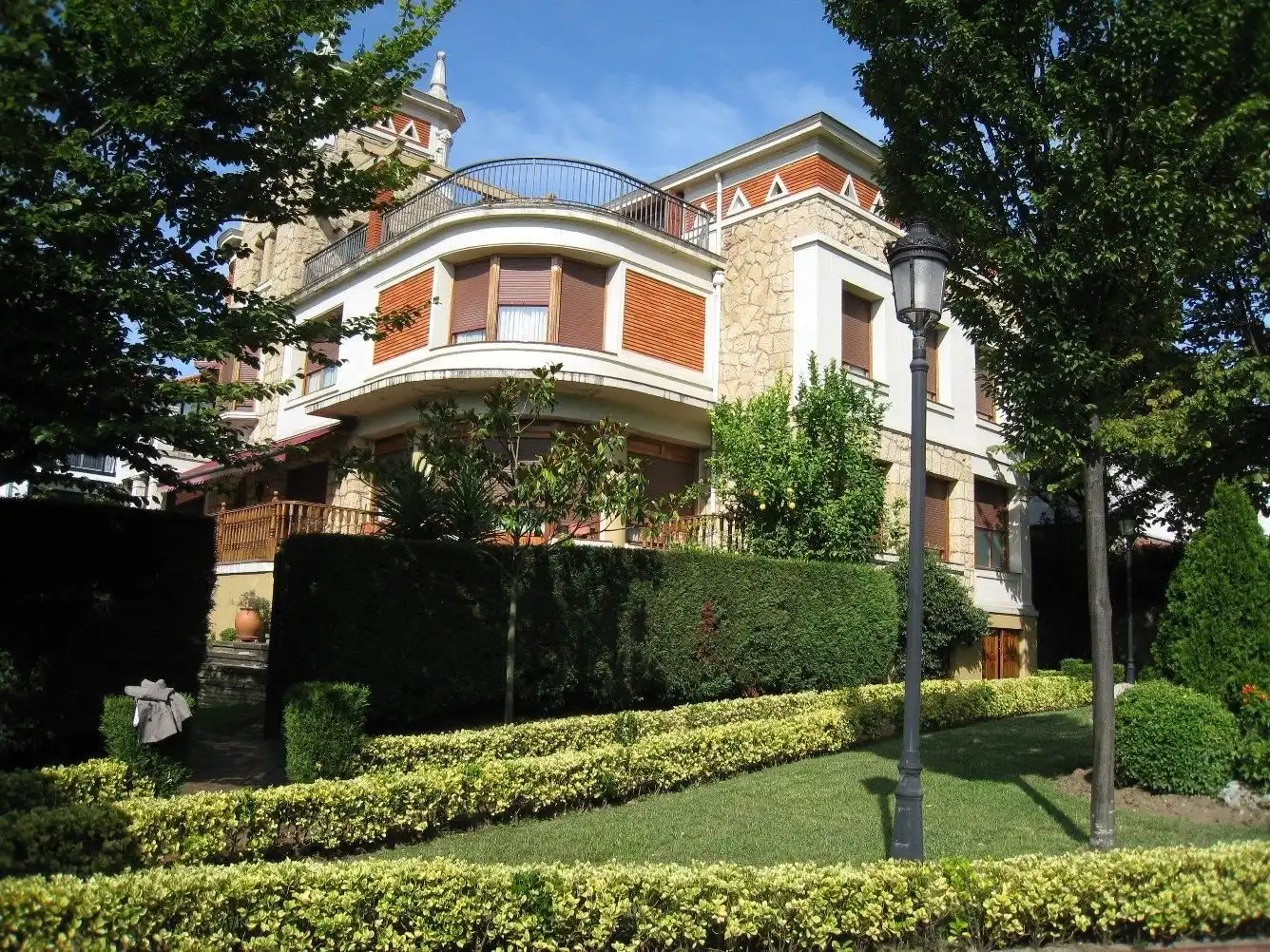 Exterior view of Duplexes for sale in Getxo   with Private garden, Parquet flooring and Terrace