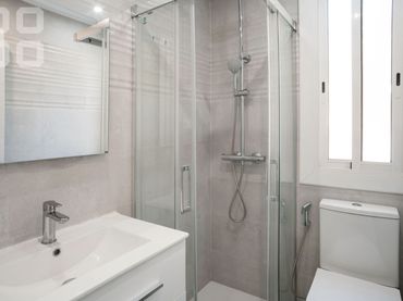 Piso con ascensor en venta en Eixample
