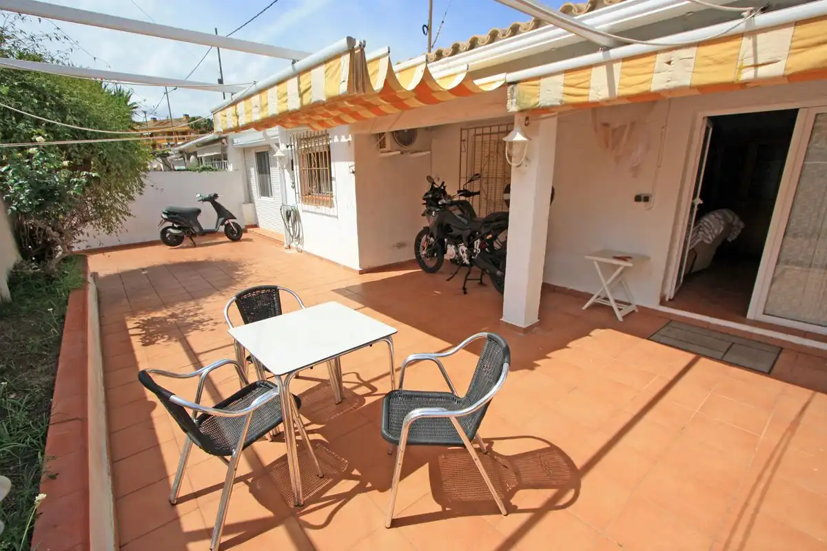 Adosado con jardín en venta en Las Marinas / Les Marines