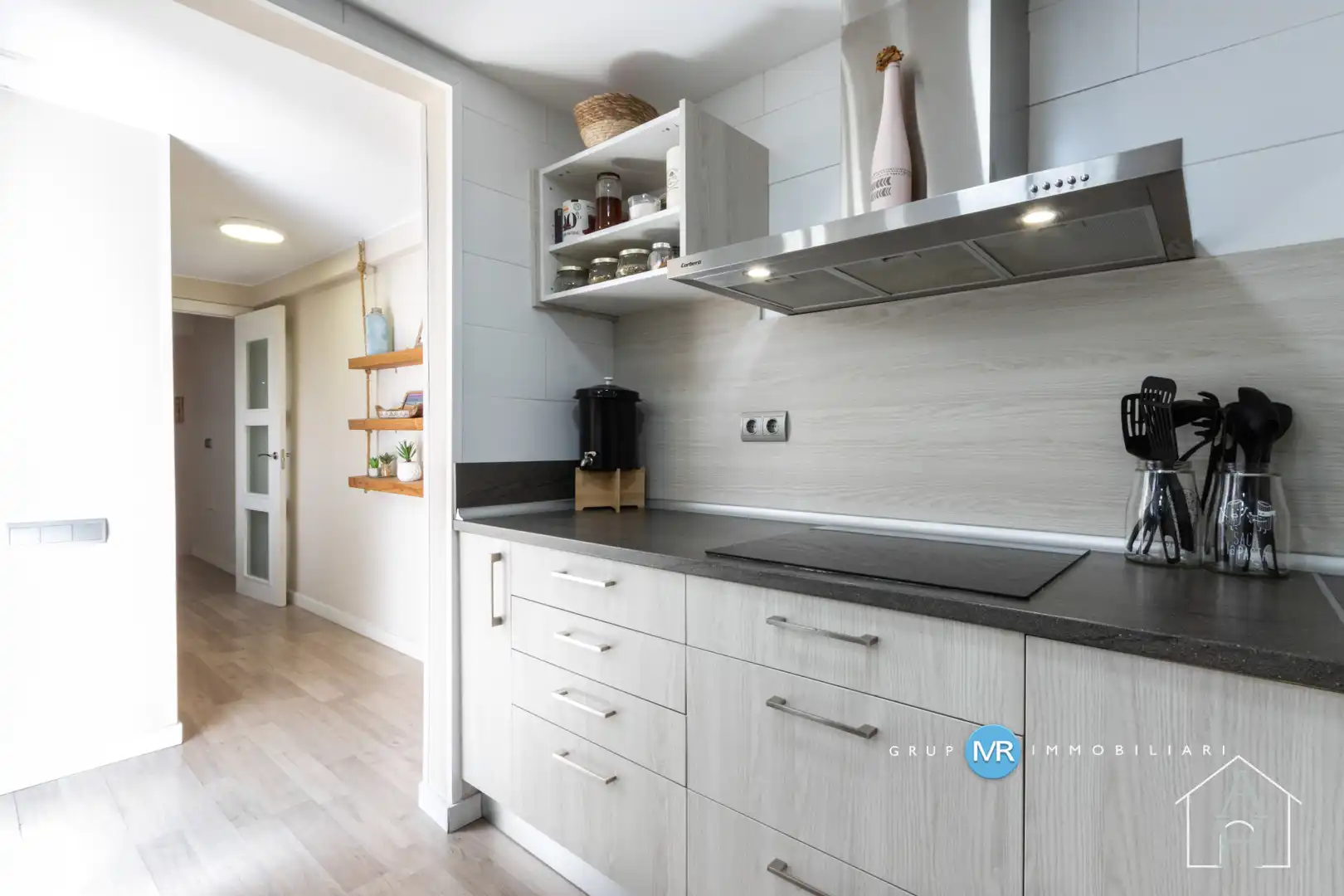 Cocina de Piso en venta en Terrassa con Calefacción, Parquet y Terraza