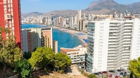 Foto 4 de Piso en venta en Calle Calle Sierra Dorada, Rincón Alto, Benidorm